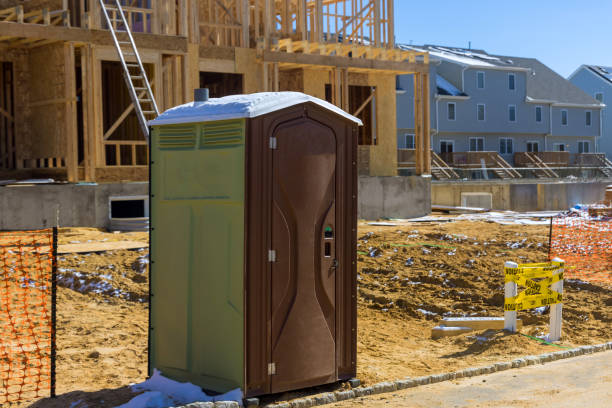 Portable Toilet Options We Offer in Elk Rapids, MI